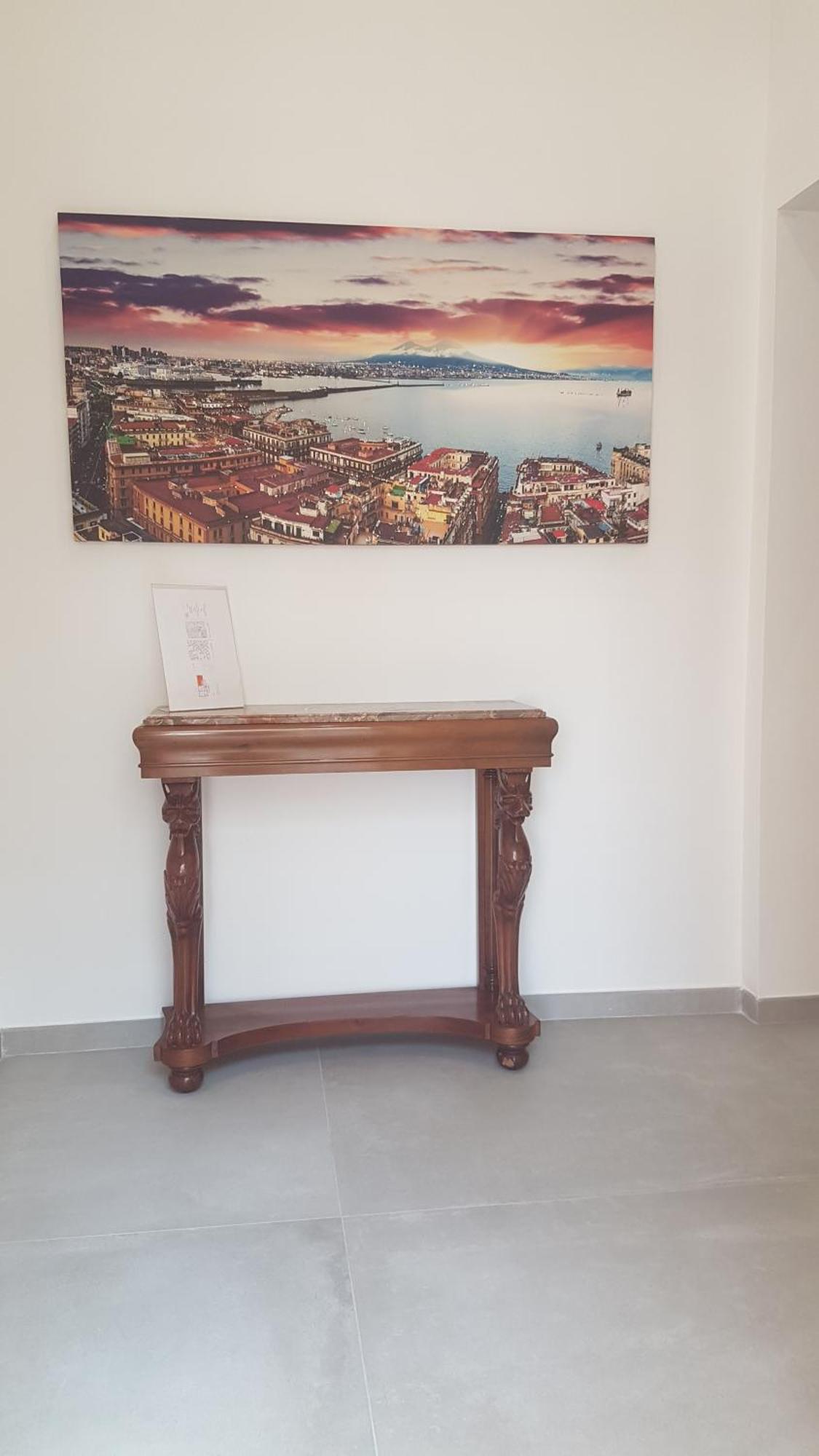 Partenope 10 *